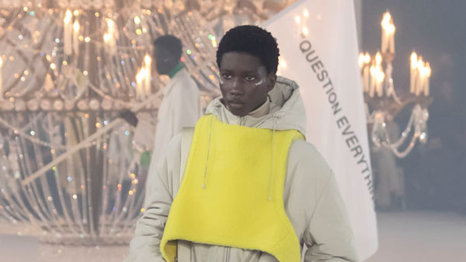 Look 27