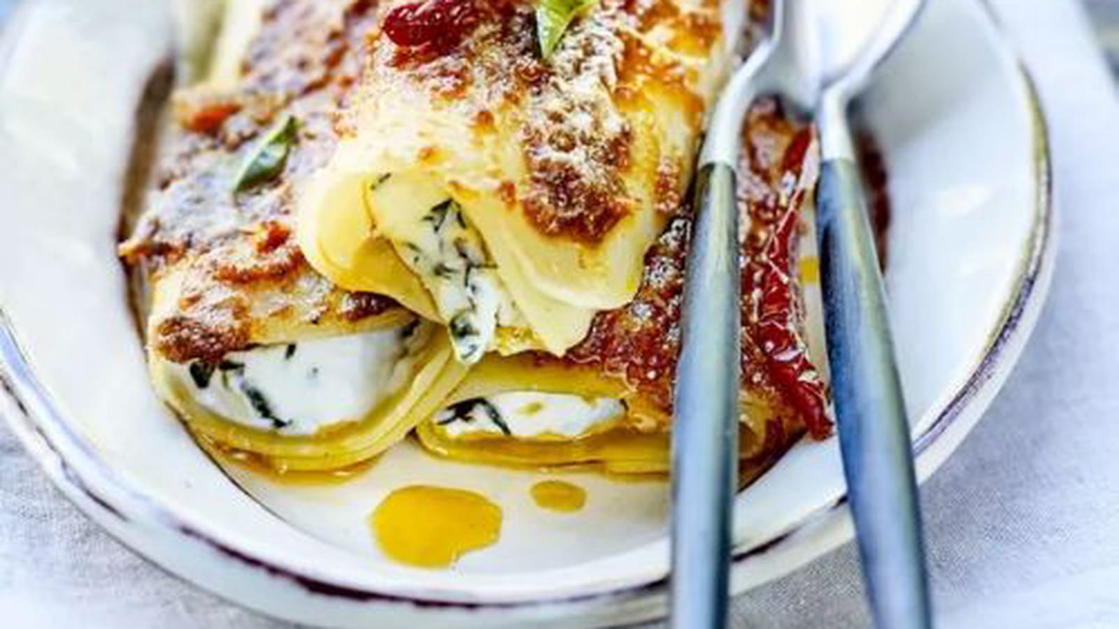 Cannelloni ricotta, basilic et tomates séchées
