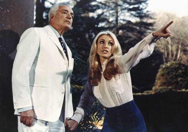 Sharon Tate et Vittorio De Sica dans "12 + 1" de Nicolas Gessner en 1969