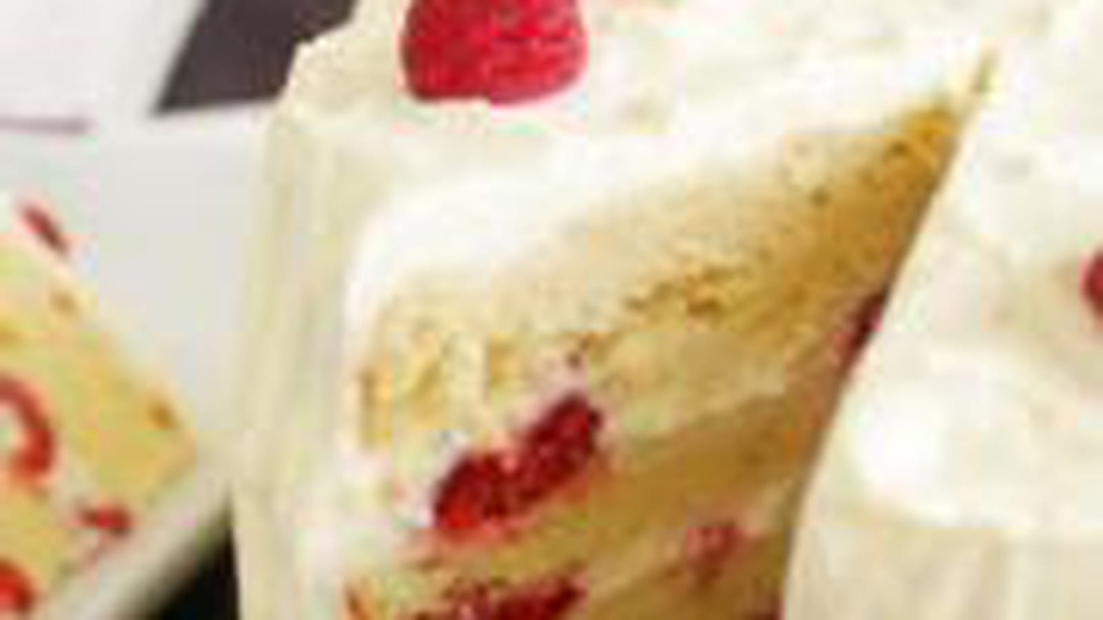 Layer cake framboise-chocolat blanc