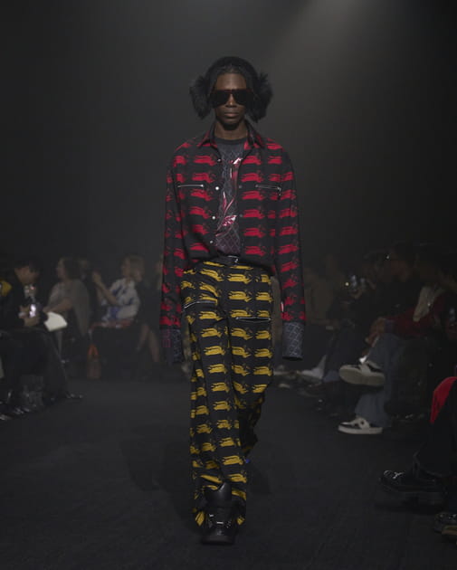 Look 37&nbsp;du d&eacute;fil&eacute; Burberry