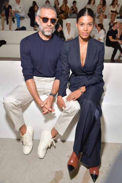Vincent Cassel et Tina Kunakey au d&eacute;fil&eacute; Roberto Cavalli