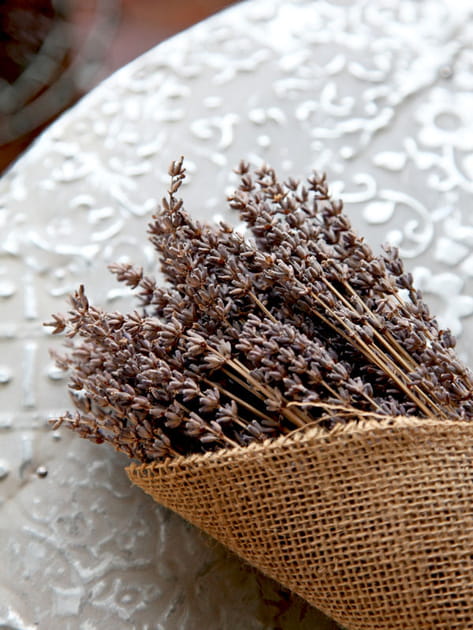 Dans de la toile de jute