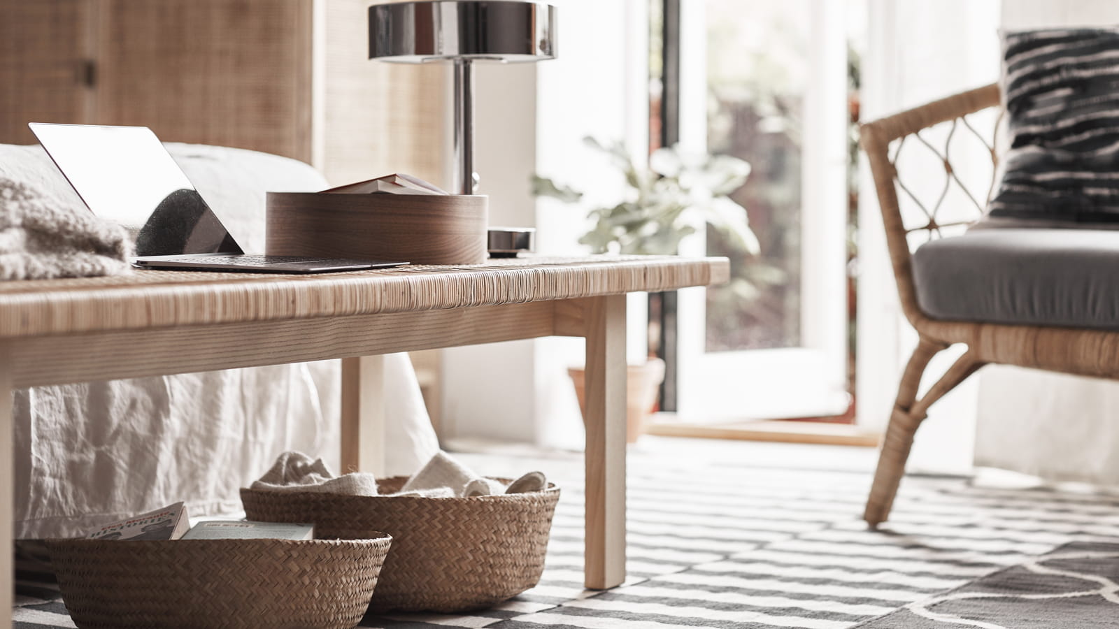 Table basse en rotin