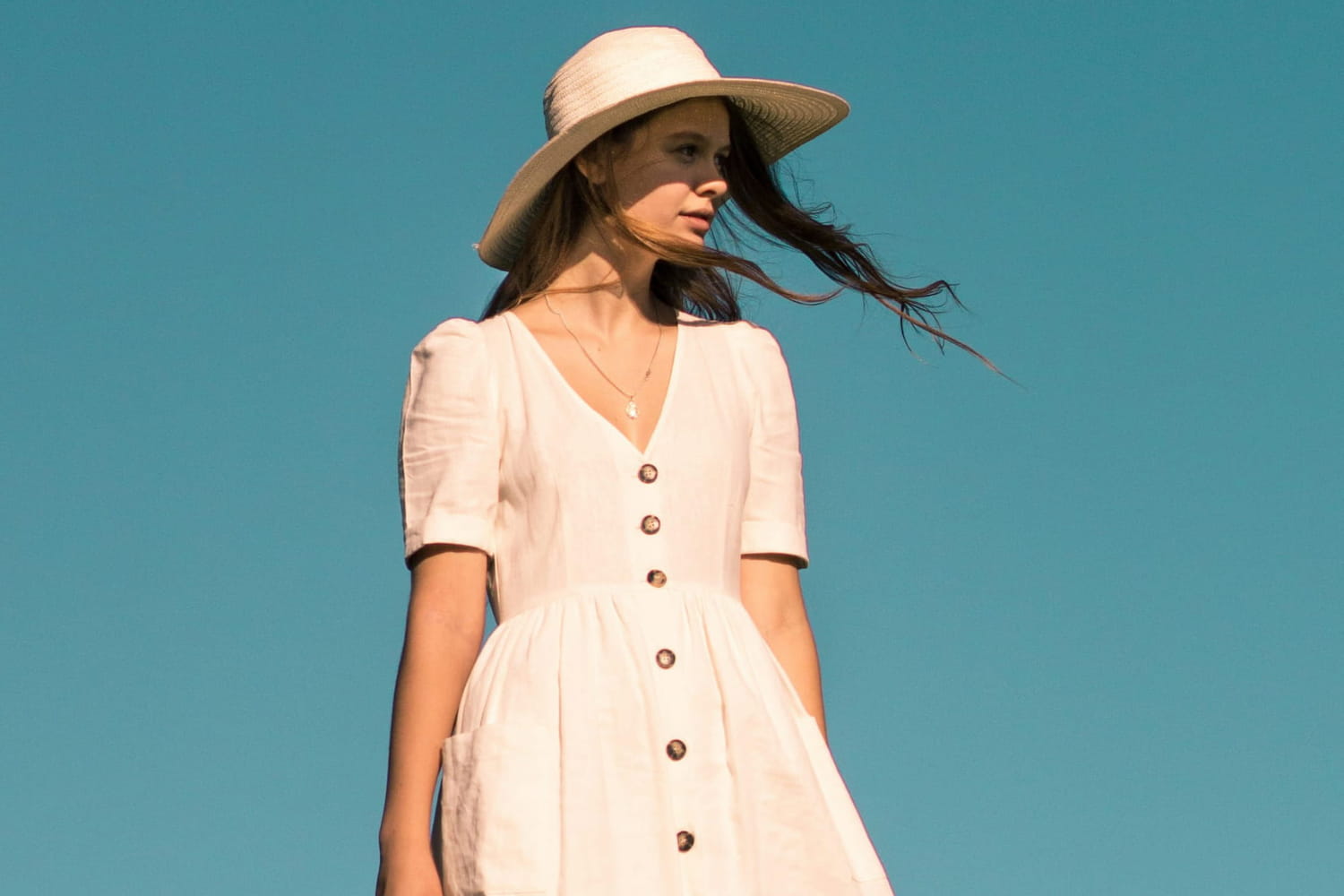 Everyone is tearing out this dress popularized by Desigual