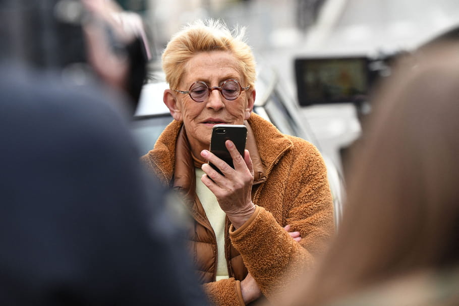 Isabelle Balkany, en roue libre, poste un pénis à la suite du couvre-feu