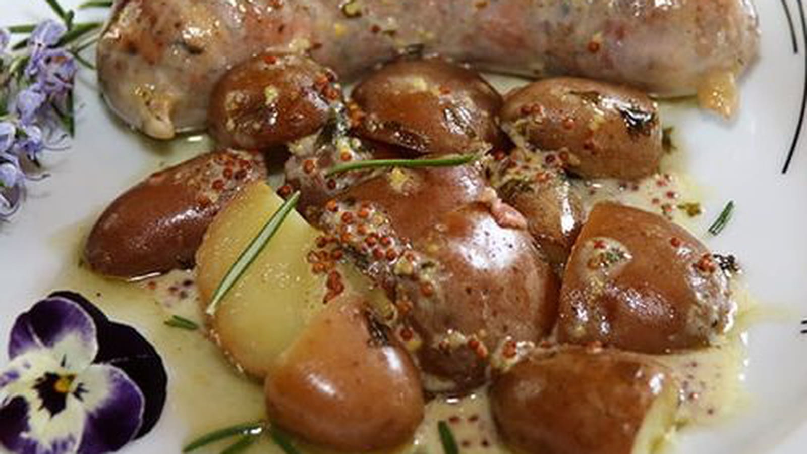 Andouillette au vin blanc sauce moutarde à l'ancienne