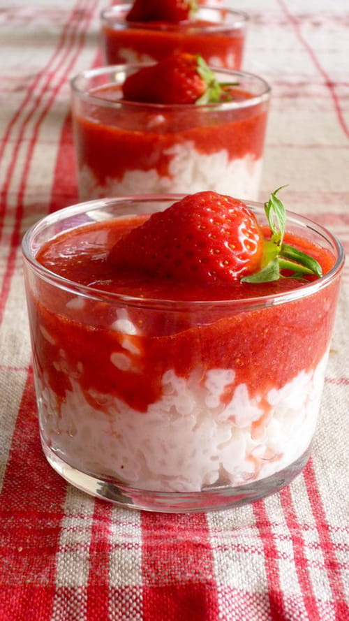 Riz au lait de coco et aux fraises
