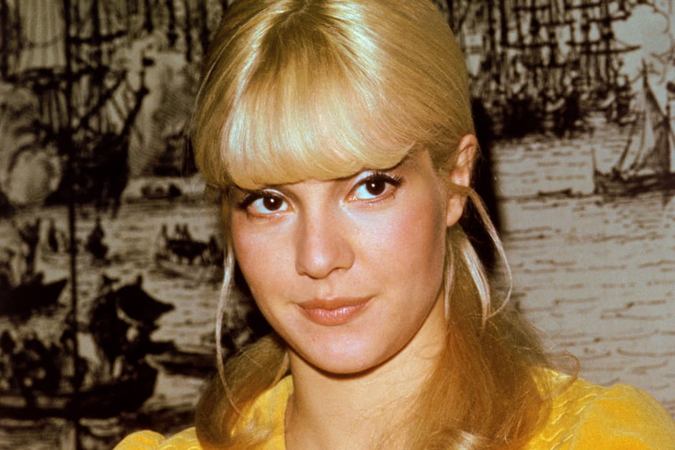 Sylvie Vartan, adorable avec ses couettes enfantines