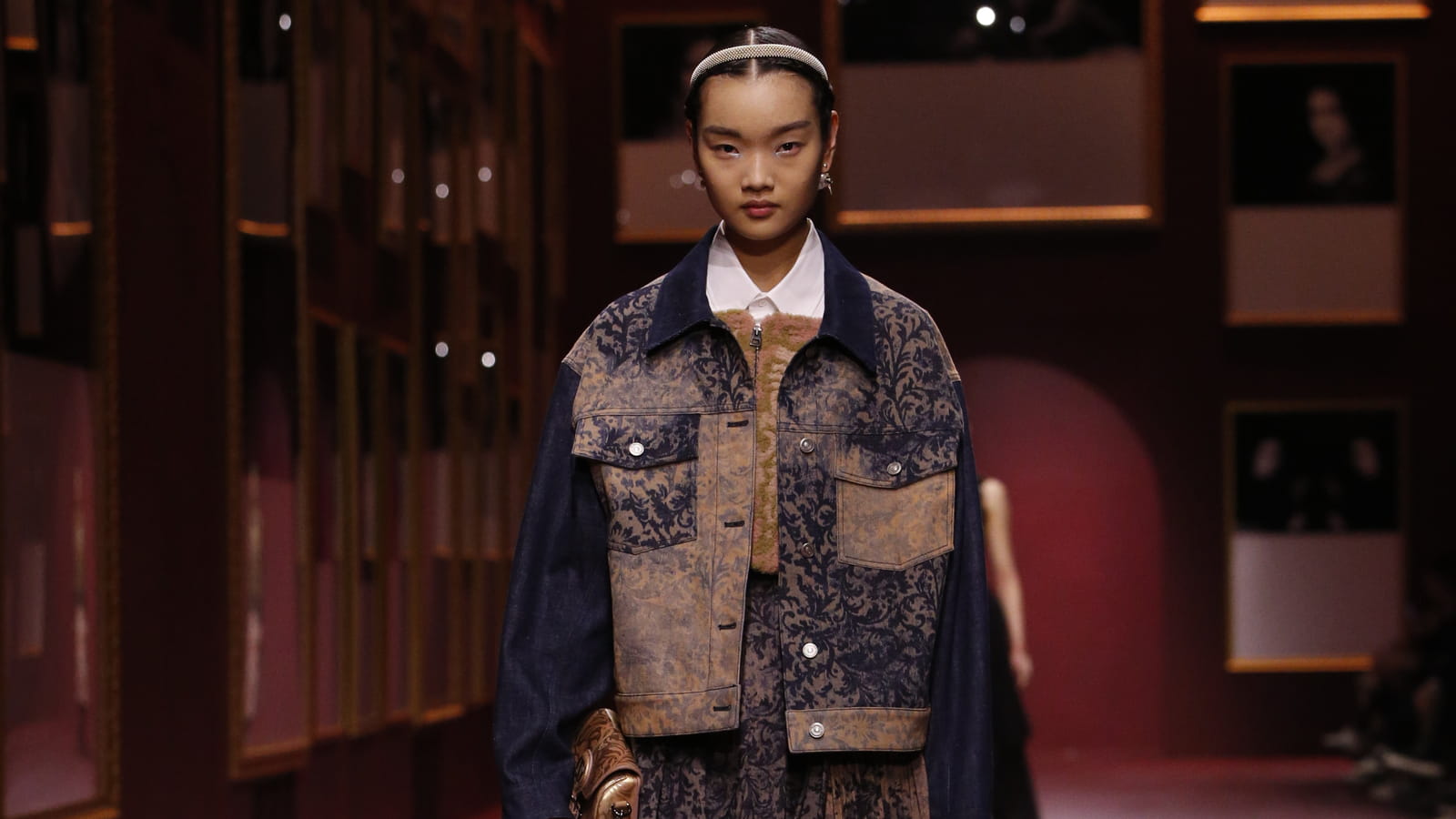 Look 63