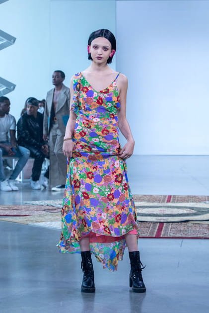 D&eacute;fil&eacute; Kenneth Nicholson printemps-&eacute;t&eacute; 2022