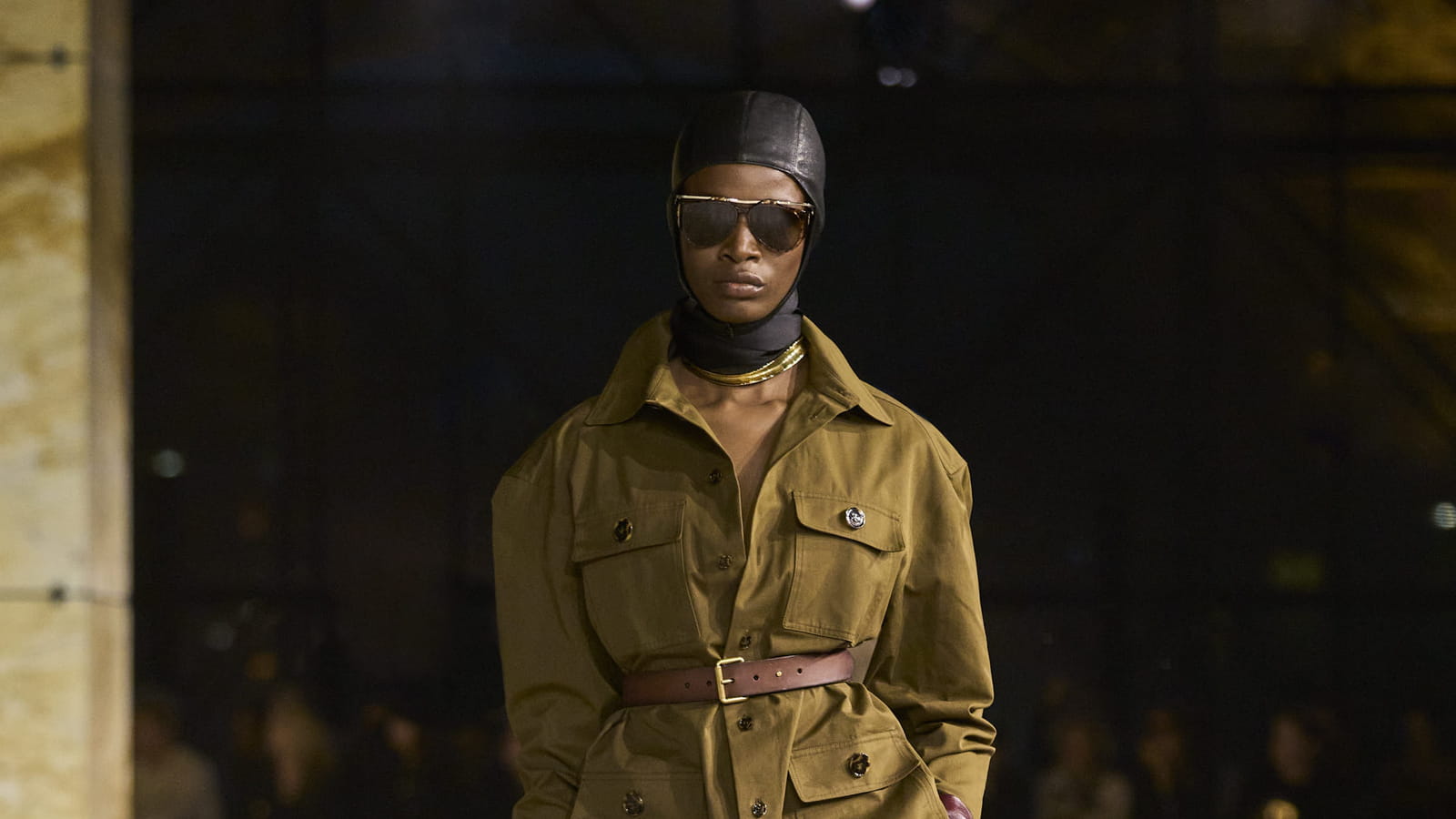 Look 15