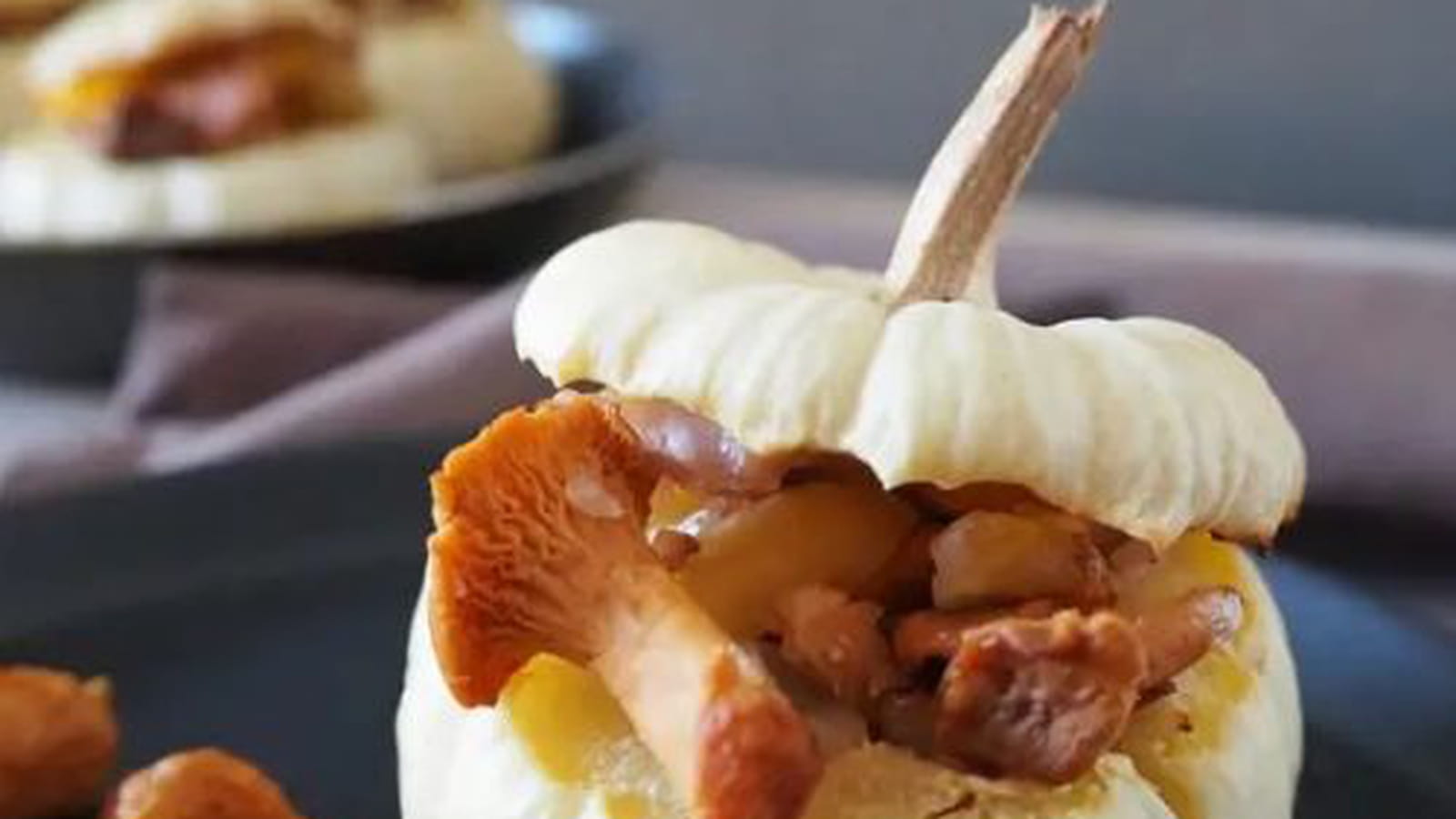 Courges baby boo farcies aux marrons et girolles