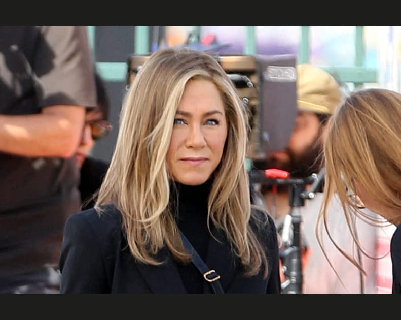 Jennifer Aniston, la star de Friends conserve sa jeunesse avec de l'eau glac&eacute;e