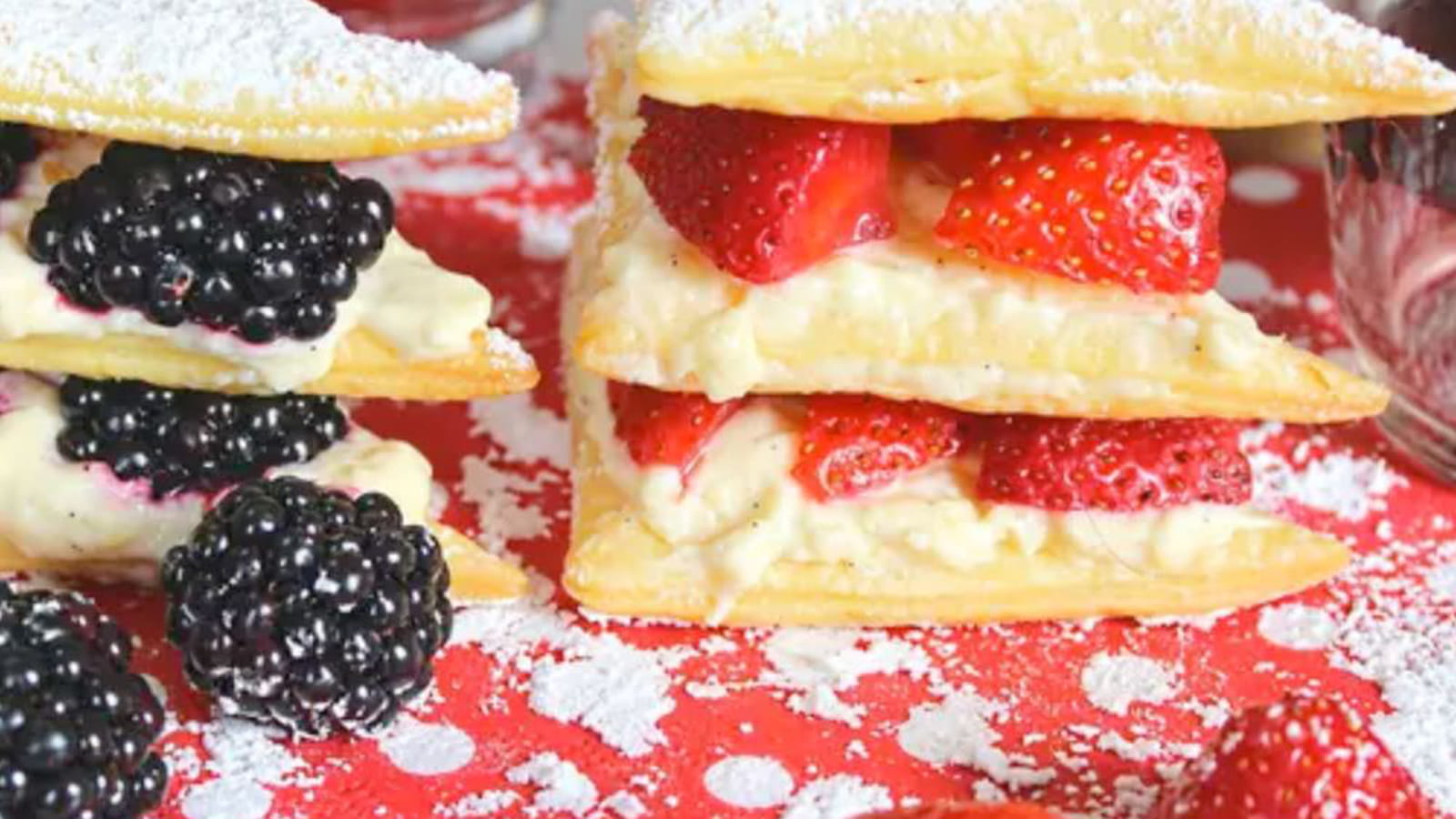 Millefeuilles façon club fraises ou mûres