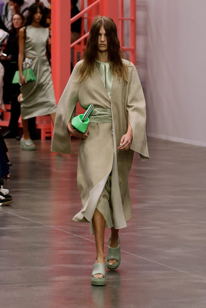 Look&nbsp;7&nbsp;du d&eacute;fil&eacute; Fendi