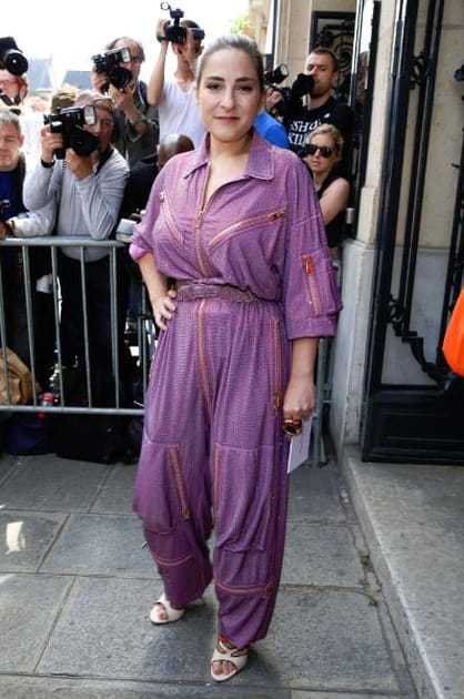 Marilou Berry en combinaison lilas