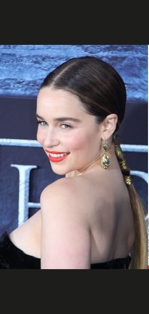 La tresse plaqu&eacute;e d'Emilia Clarke
