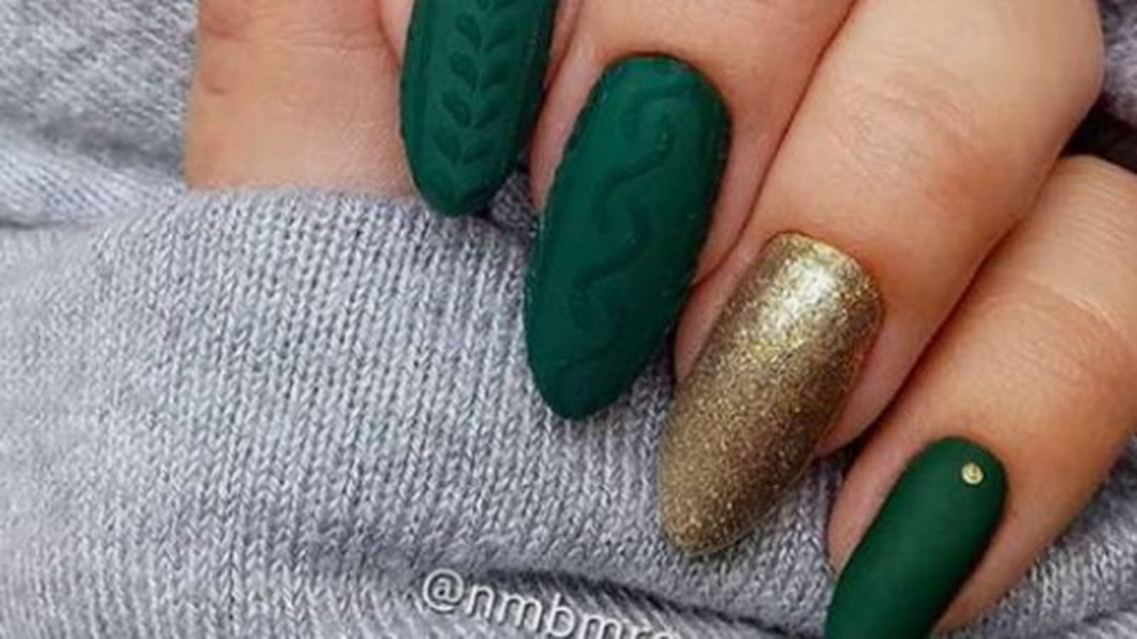 Ongles effet pull vert
