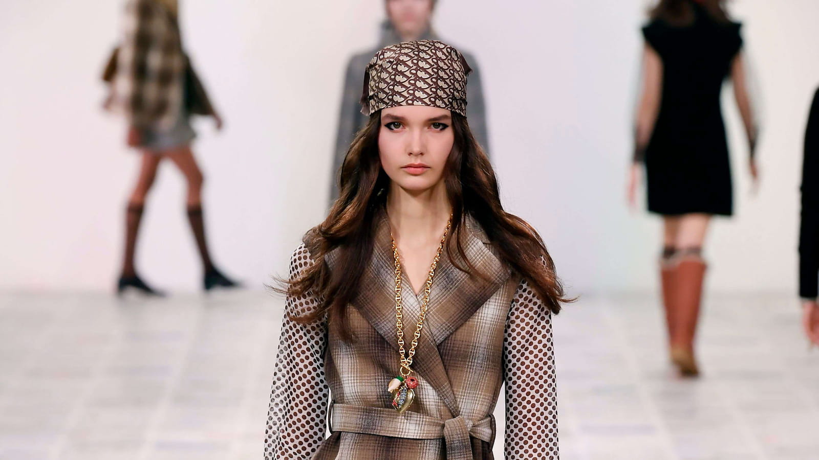 Look 23
