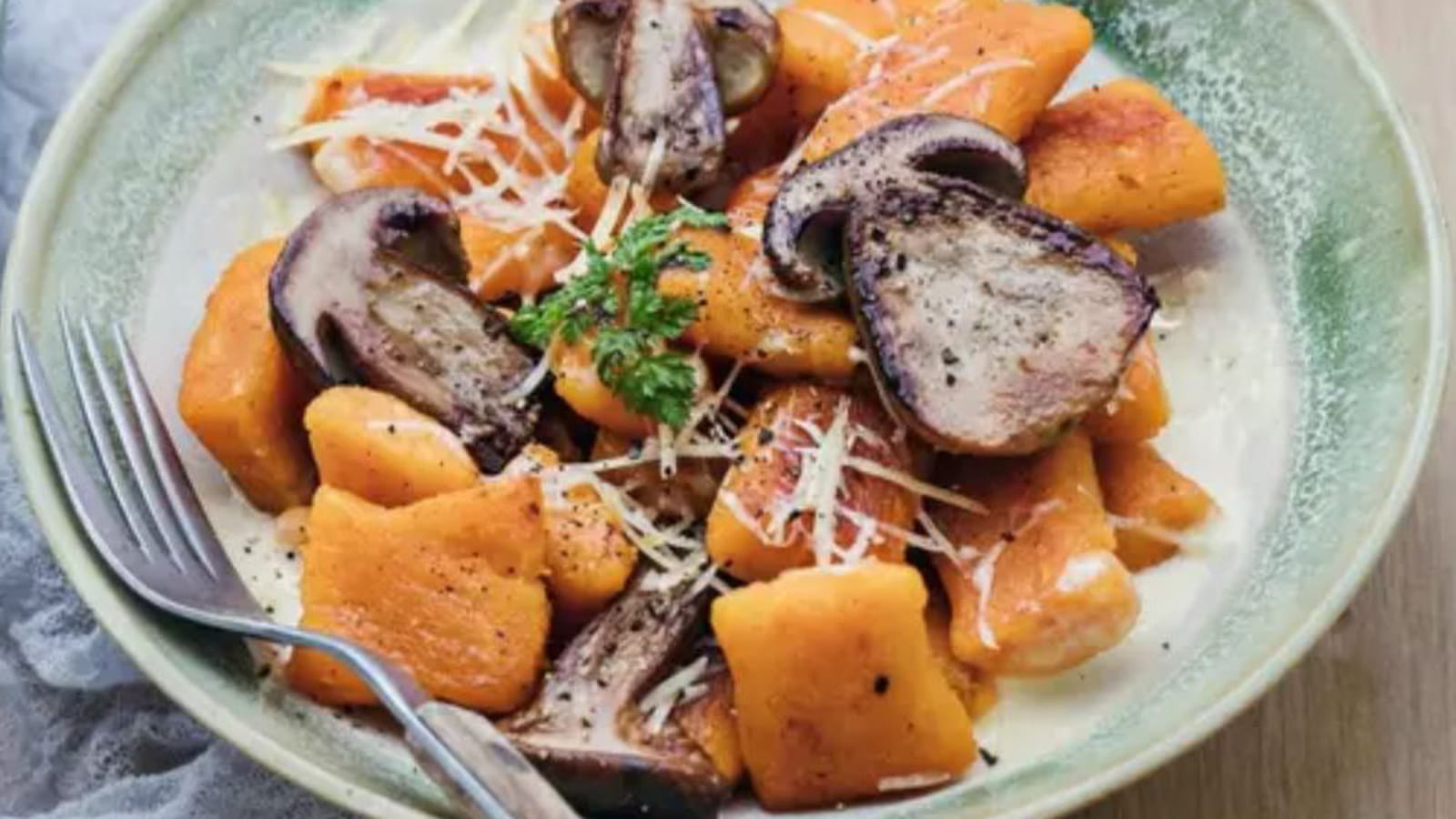 Gnocchis de patates douces, gruyère Entremont et cèpes poêlés