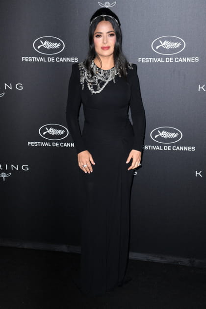 Salma Hayek version tapis rouge en robe Gucci