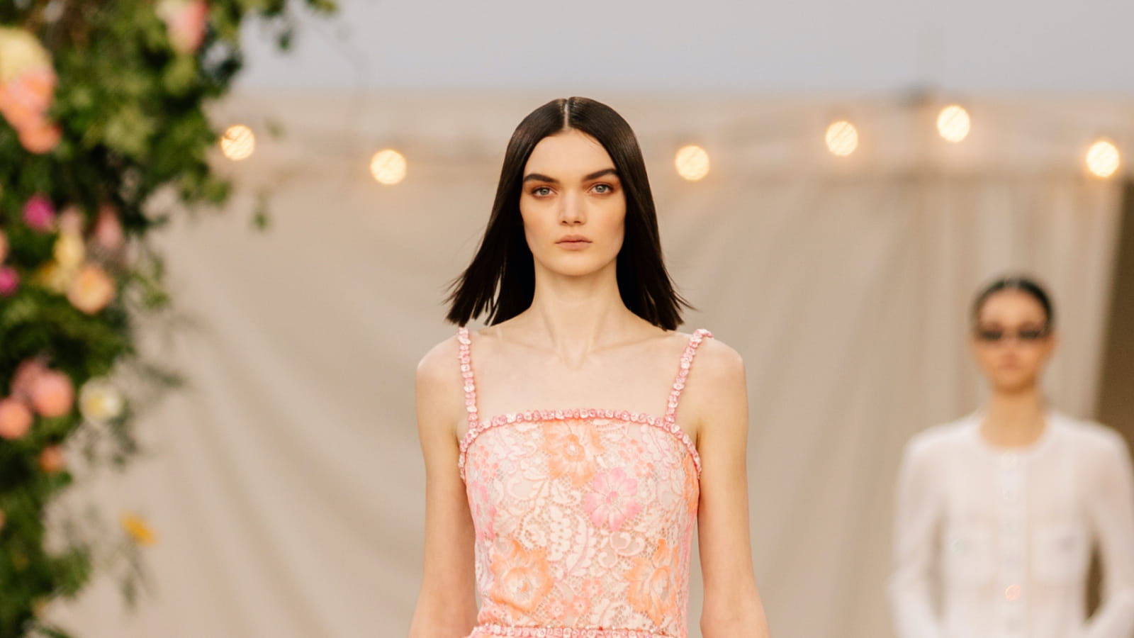 Look 18
