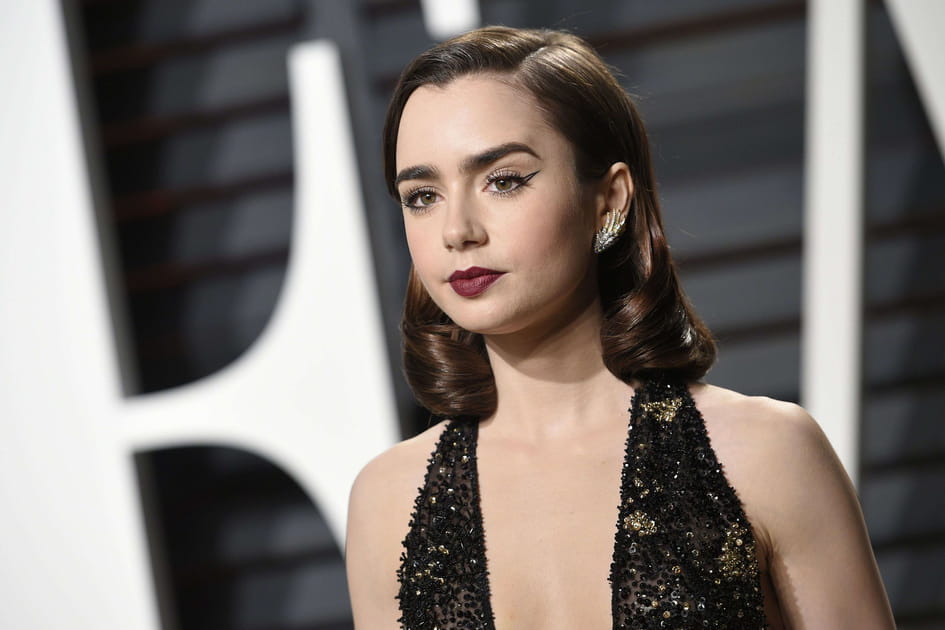 La coiffure sophistiqu&eacute;e 20's de Lily Collins