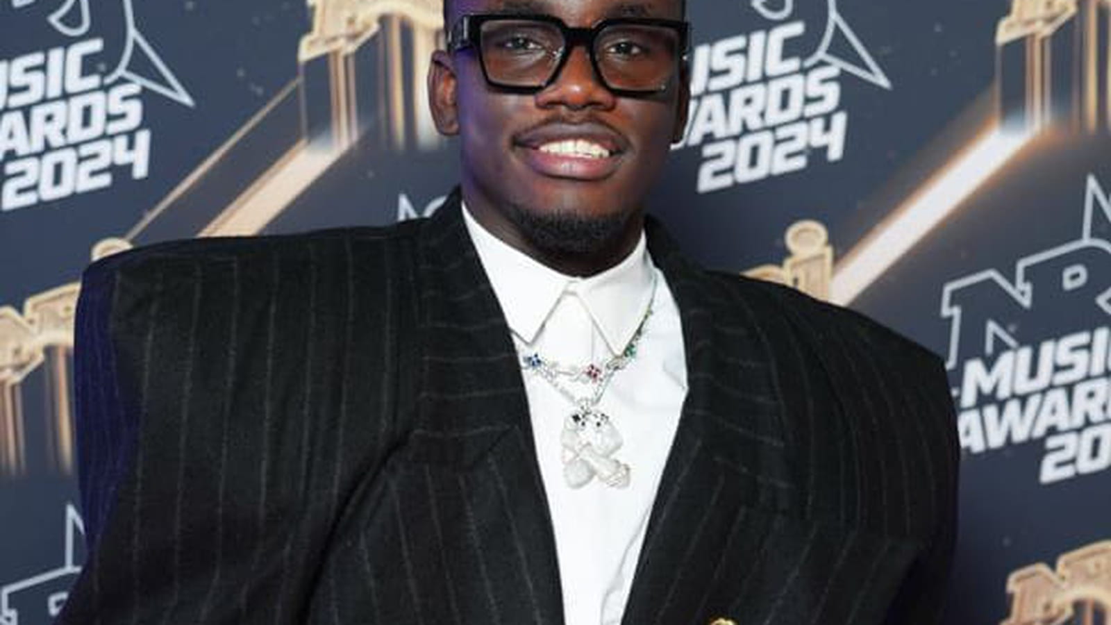 Le chanteur Jungeli