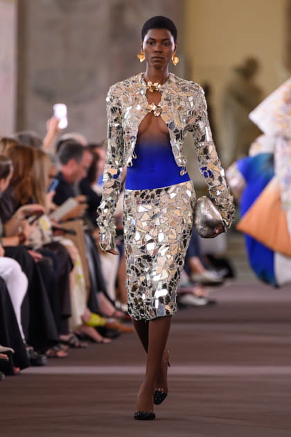 Look 28&nbsp;du d&eacute;fil&eacute; Schiaparelli haute couture automne-hiver 2023-2024
