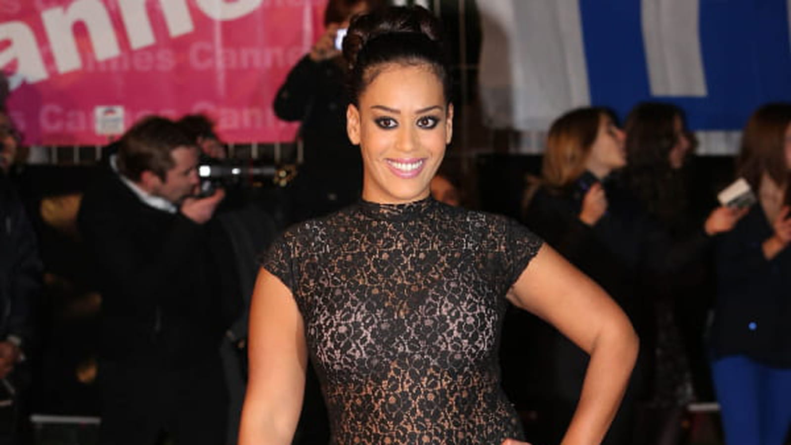 Amel Bent le 14 décembre 2013