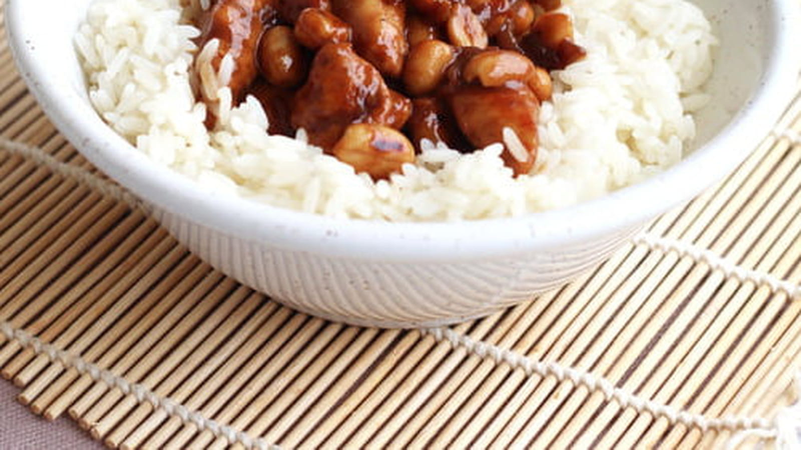 Poêlée de poulet aux cacahuètes
