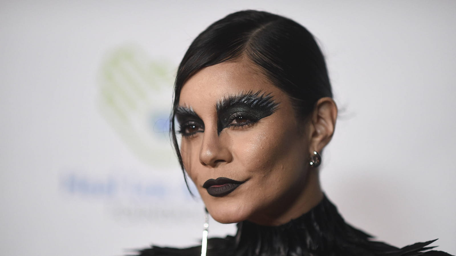 Vanessa Hudgens et son maquillage Black Swan