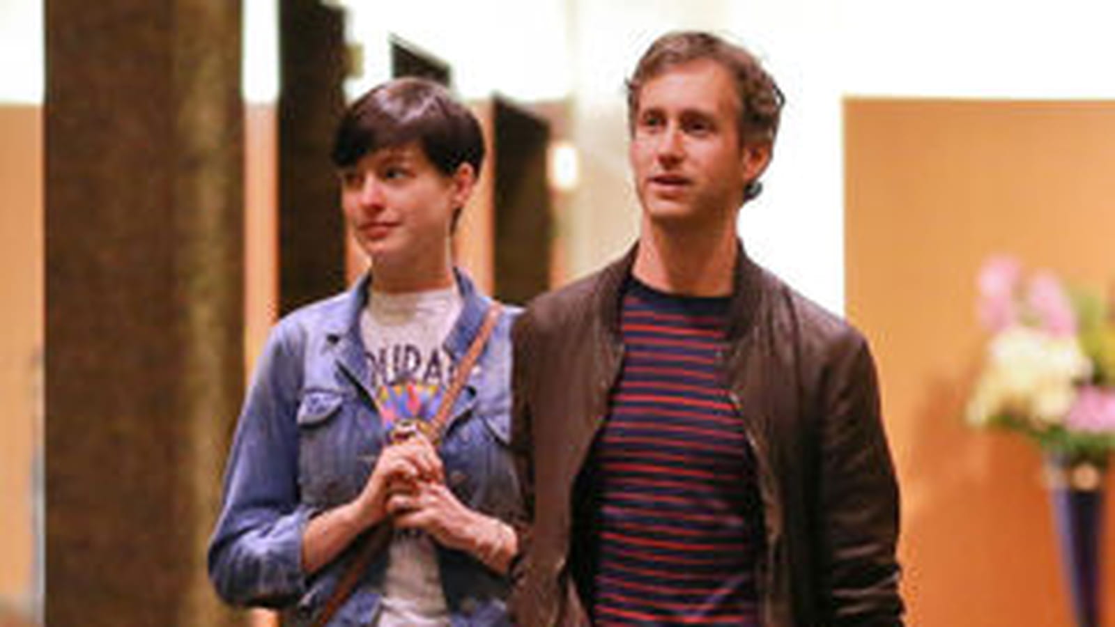 Anne Hathaway et Adam Schulman