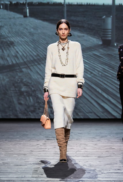 Look 44&nbsp;du d&eacute;fil&eacute; Chanel automne-hiver 2024-2025