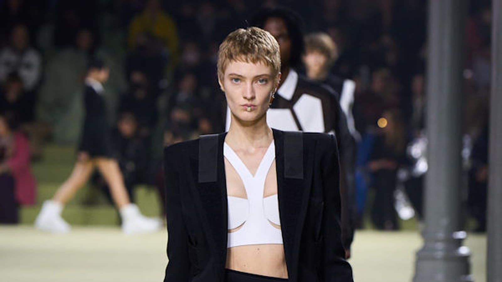 Look 84