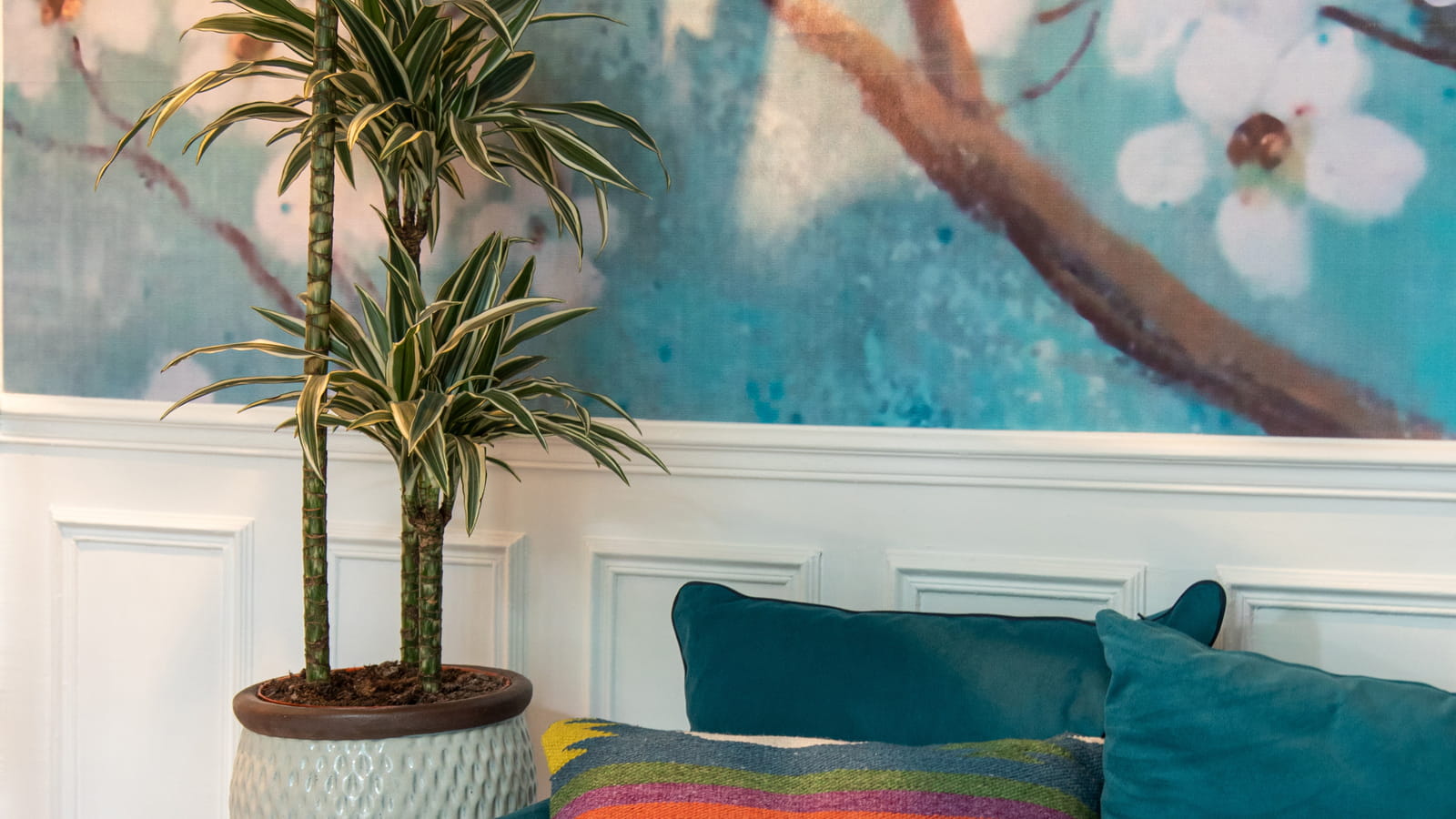 Un coussin en polyester recyclé