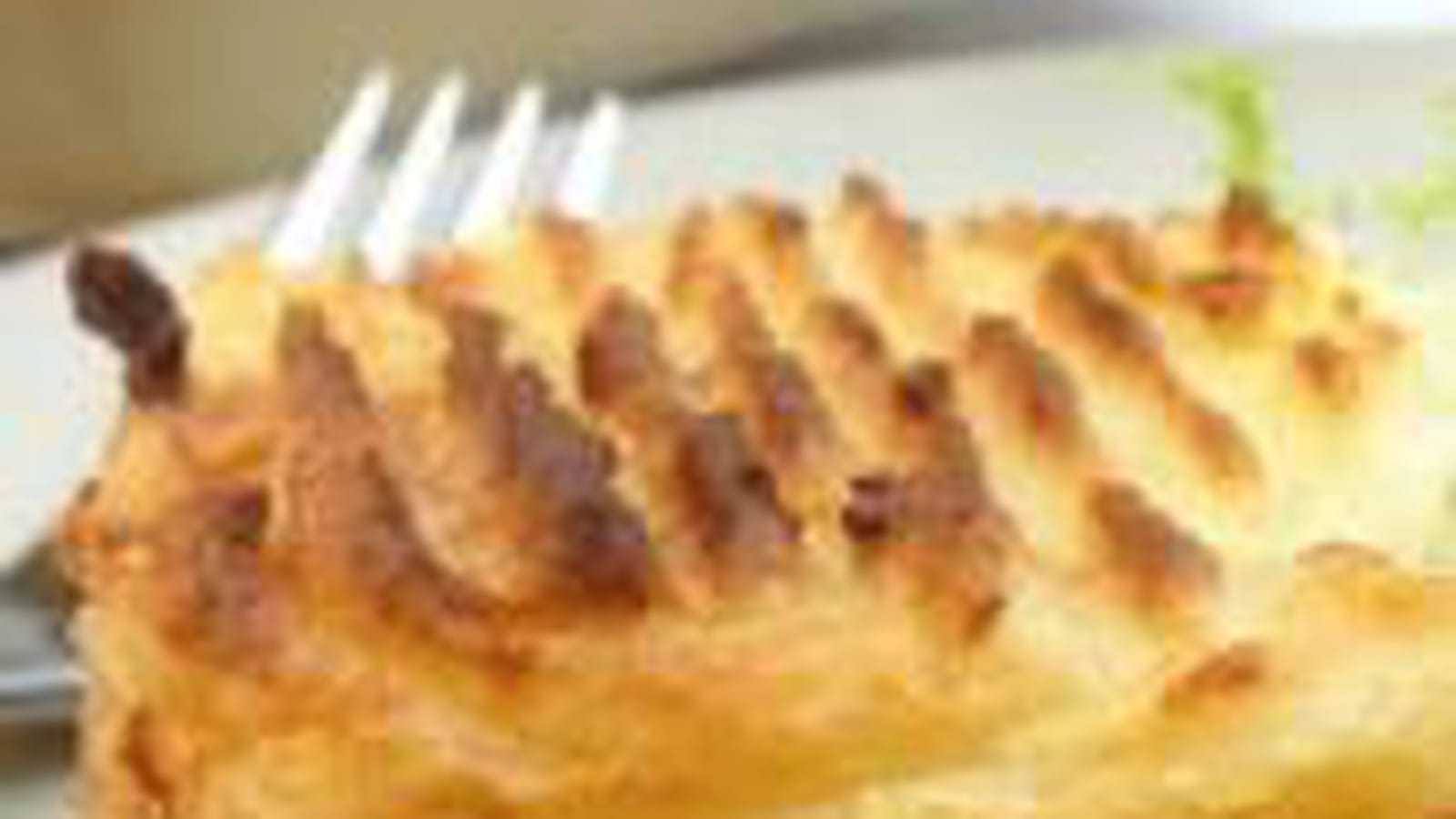 Parmentier de confit de canard aux noisettes