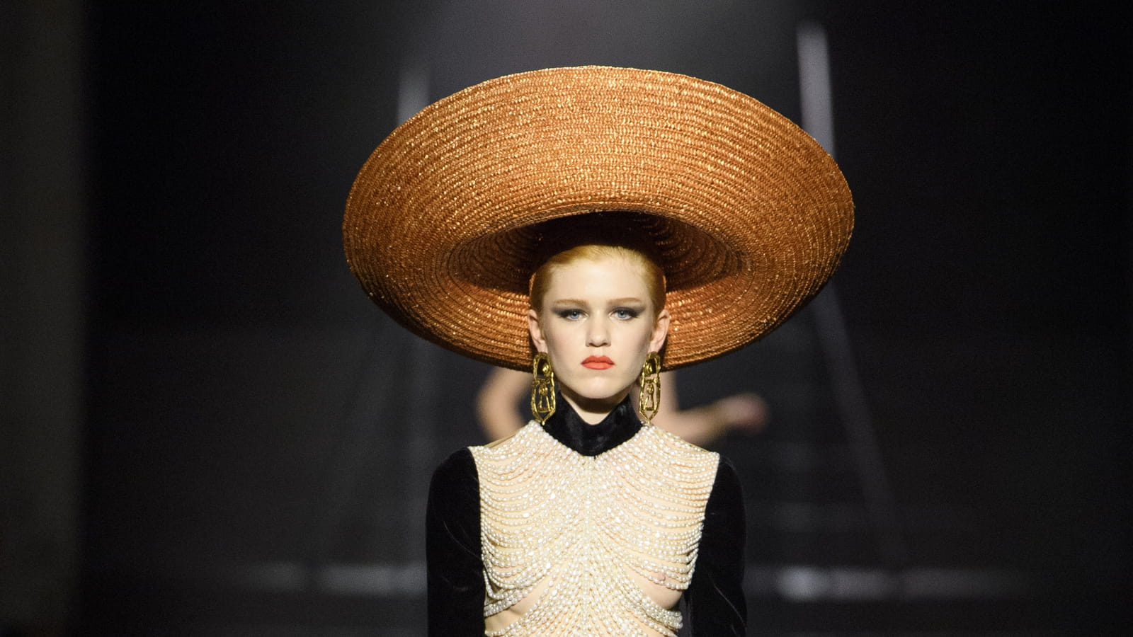 Look 14