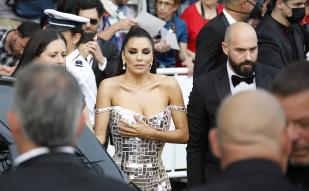 Eva Longoria&nbsp;: sein-tillante &agrave; l'avant-premi&egrave;re de "Top Gun&nbsp;: Maverick"