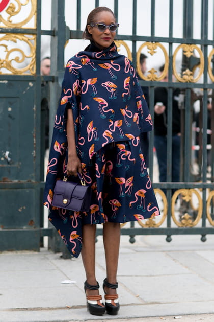 Street style &agrave; Paris : motifs flamands roses