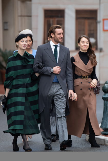 Pierre Casiraghi, bien entour&eacute; de Beatrice Borromeo et Alexandra de Hanovre