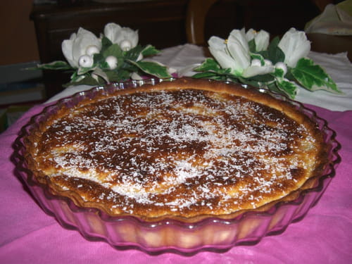 Tarte coco poire sur lit de chocolat