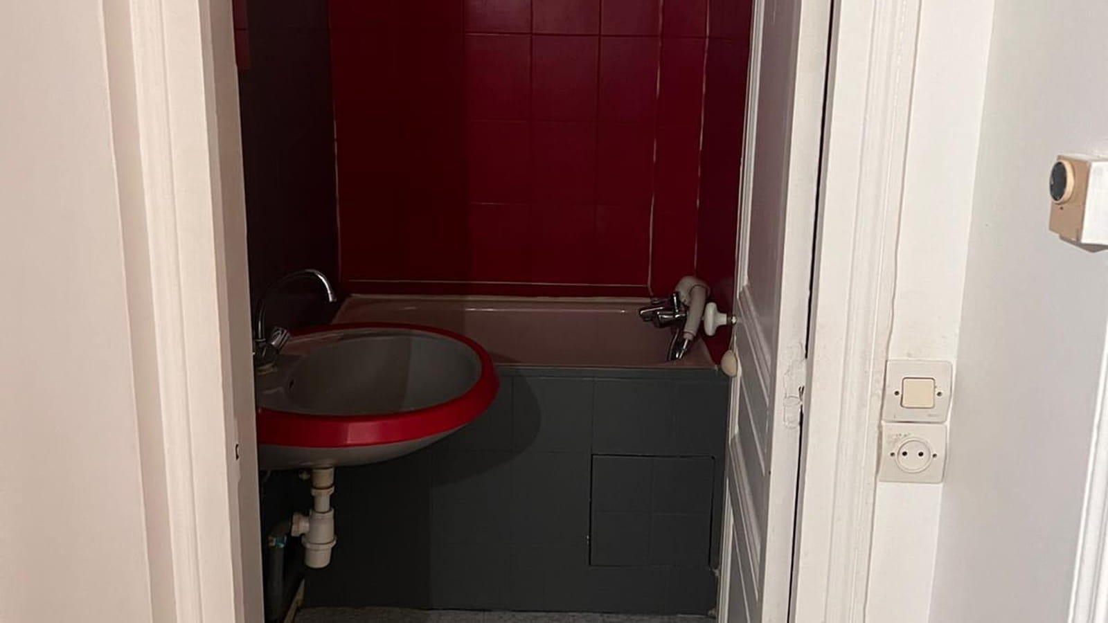 Salle de bains avant 