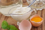 Aucune recette ne le précise : cet ingrédient de base permet de réussir sa mayonnaise maison à tous les coups