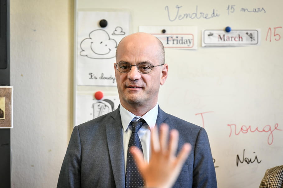Non, la bataille de Verdun ne disparaît pas des programmes scolaires !
