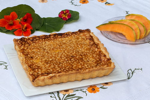 Tarte au melon et aux pignons