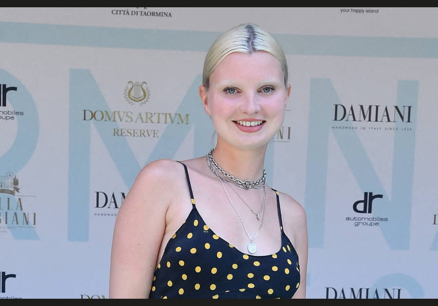 Flop&nbsp;: les sourcils blond platine de Rita Aldridge