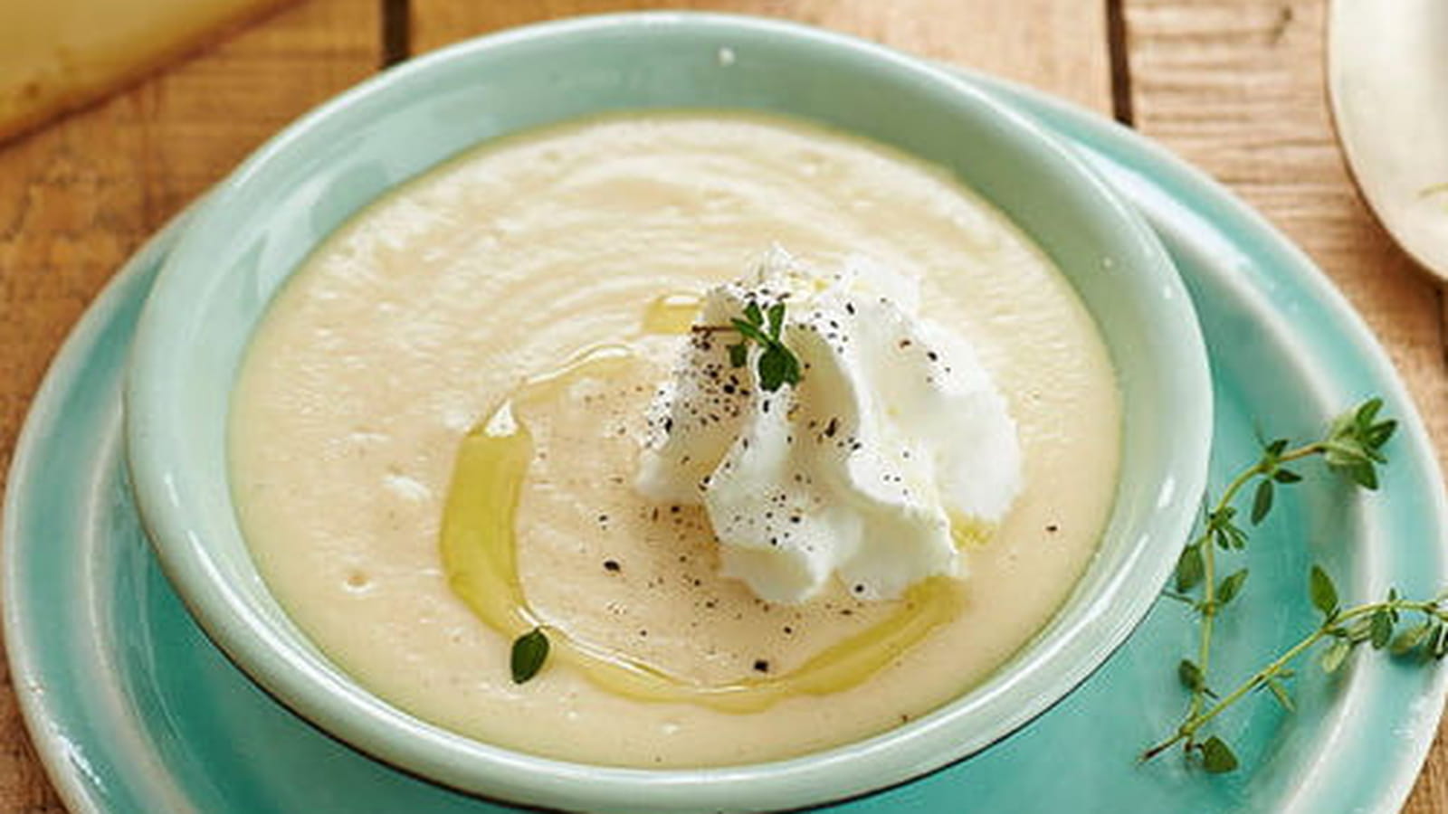 Velouté de panais & chantilly à la Raclette de Savoie
