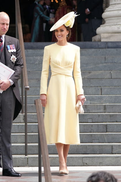 Kate Middleton en robe jaune pastel Emilia Wickstead